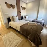 아파트 Yanis *